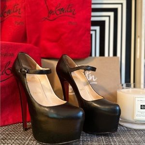 Christian Louboutin Lady Daff Pumps